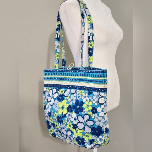 Limited Edition Vera Bradley Flower Power Bag - Picture 2 of 9